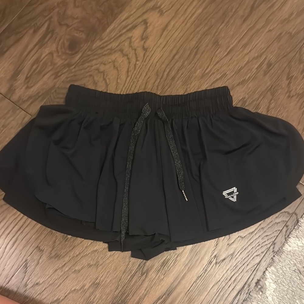 Black Keiki Kona Flowy Shorts